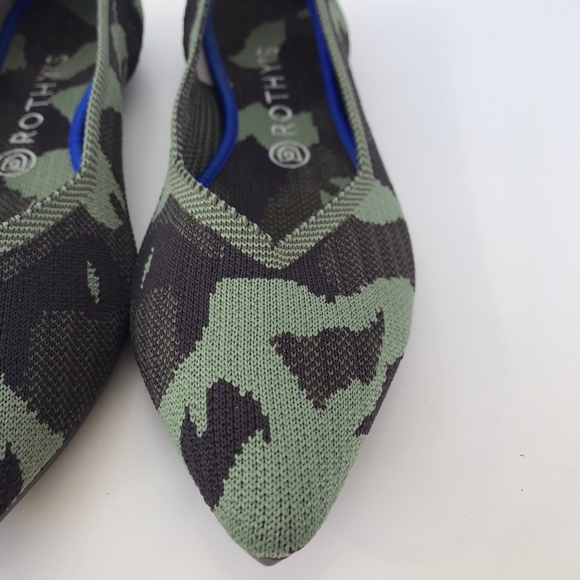 🧡 Rothy's The Point Olive Camo Flat Woman's Shoes - Picture 2 of 12